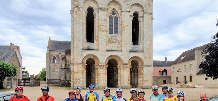Les cyclos au départ de St Benoit