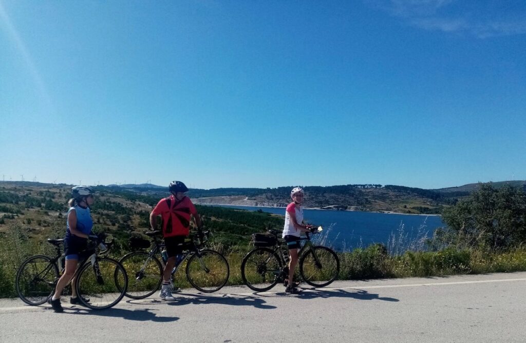 Au lac de barrage