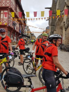 Jolie ambiance dans les rues de Josselin